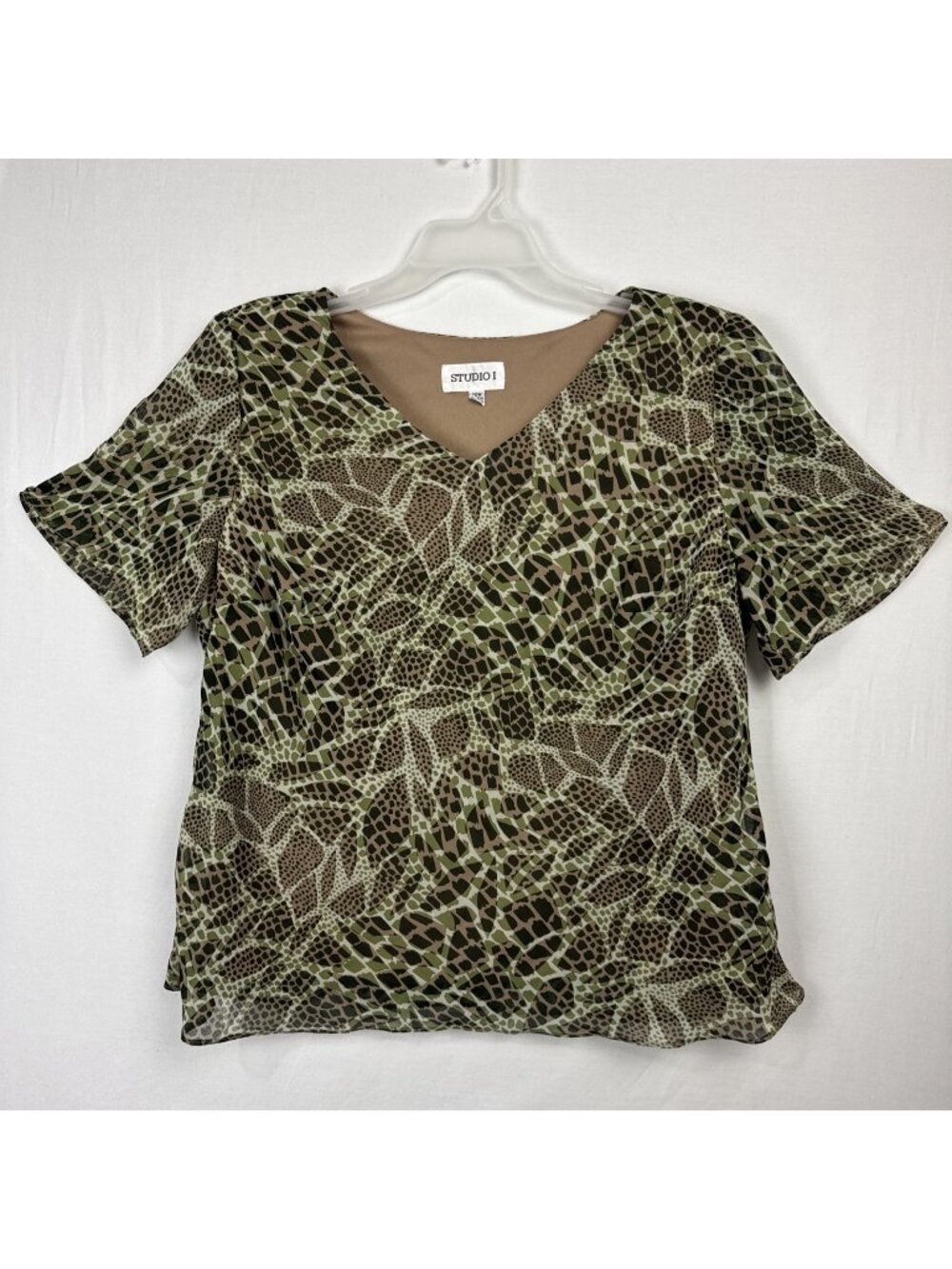 Studio I Green Brown Geometric Print Top Women's 18W - lined lightweight giraffe